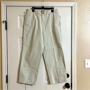 Men’s khaki pants